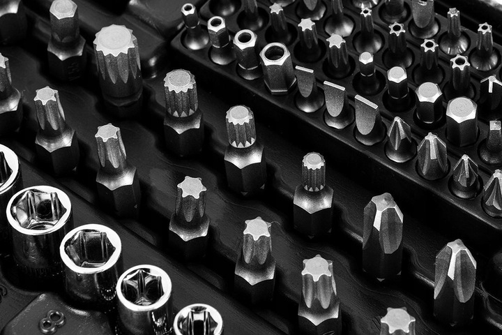 NEO KLUCZE NASADOWE 1/2' 3/8' 1/4' ZESTAW 219 SZT., CRV 10-076 ZESTAW