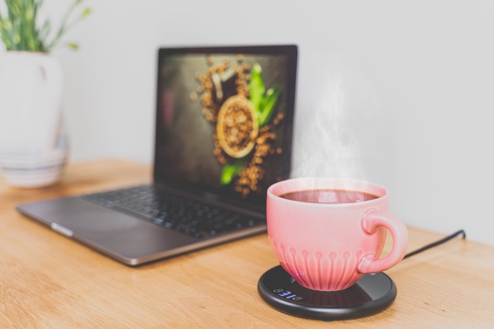 Podgrzewacz do Kubka Kawy Herbaty pod Kubek do biura na PREZENT