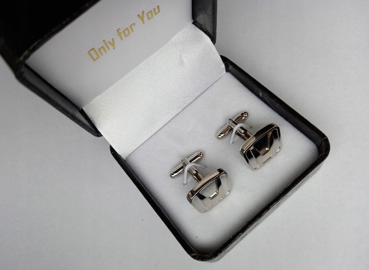 Spinki do mankietów koszul Exciting Srebrne Logo Honda w Etui Szkatułka