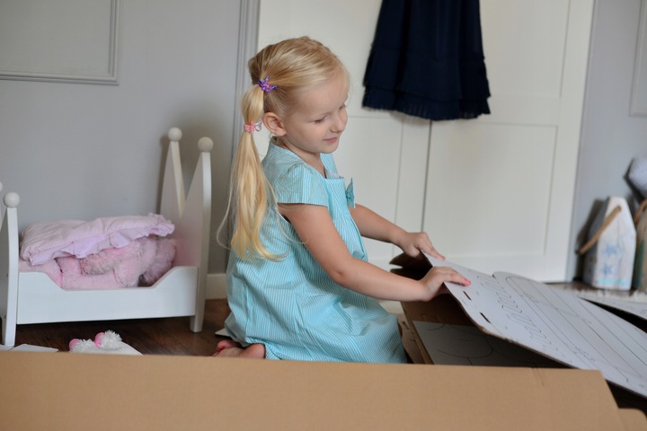 DOMEK Z TEKTURY tekturowy do malowania kartonowy