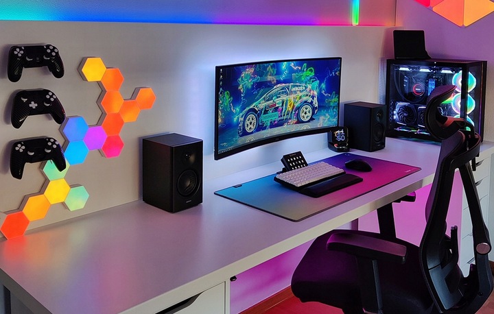 EDIFIER ZESTAW PROFESJONALNYCH GŁOŚNIKÓW KOMPUTEROWYCH 2.0 MR4 AUDIO 42W