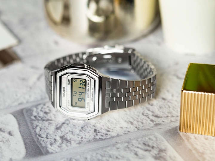 ZEGAREK CASIO A1000A-7EF VINTAGE RETRO SREBNY NA BRANSOLECIE