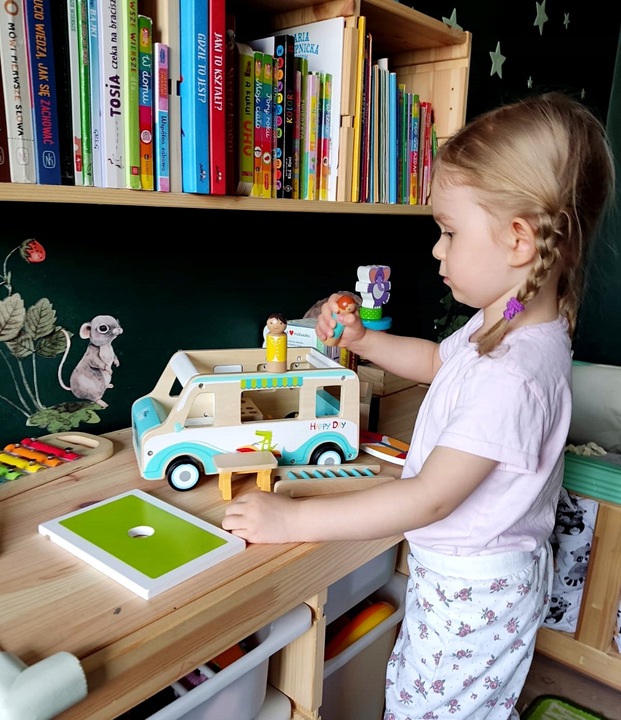 ADAMTOYS KAMPER DLA DZIECI POJAZD PODRÓŻNY AUTKO ZABAWKOWY POJAZD SURF VAN