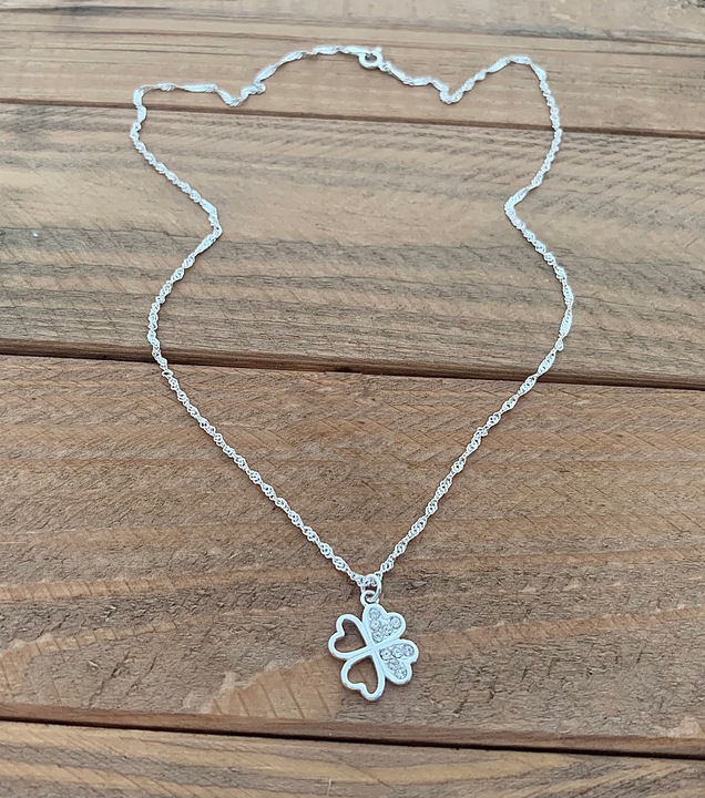 Naszyjnik srebrny 925 koniczynka i cyrkonie idealny prezent dla niej 45 cm