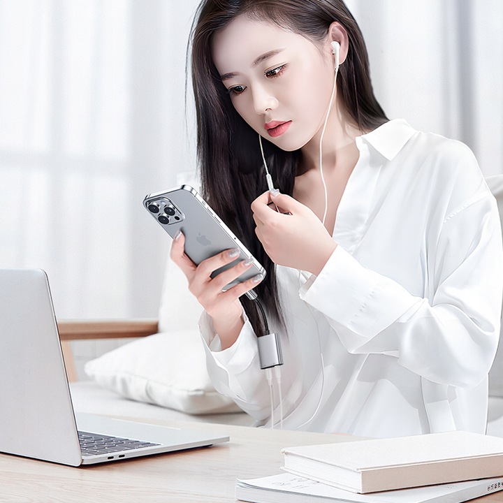 MCDODO PRZEJŚCIÓWKA ADAPTER LIGHTNING MINI JACK 3,5MM KABEL DO IPHONE 13 14