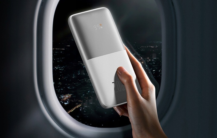 BASEUS PODRÓŻNY POWER BANK 10000 MAH 2X USB USB-C 20W QC 3.0 Z KABLEM USB