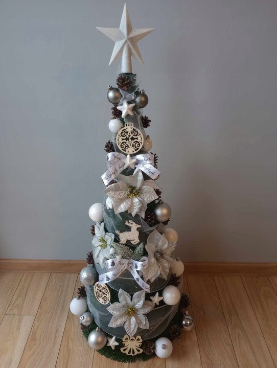 STOŻEK choinka DEKOROWANY z ozdobami 140 cm UBRANA