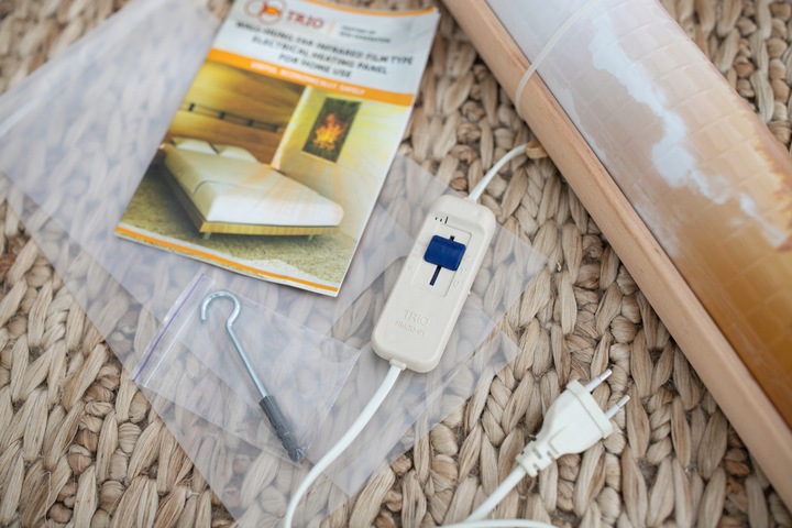 Grzejnik na podczerwień TRIO - wzór: KOMINEK z REGULATOREM MOCY na 2 tryby