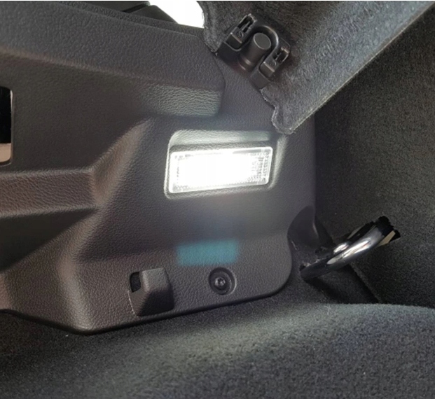 Lampka bagażnika nóg uniwersalne oświetlenie LED AUDI A6 A7 A8 S8