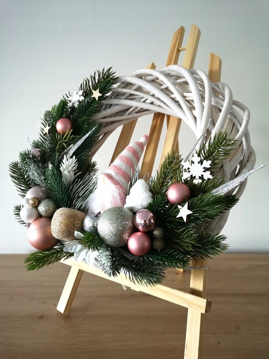 Wieniec wianek ze skrzatem na drzwi ozdoby swiąteczne bogaty stroik dekor