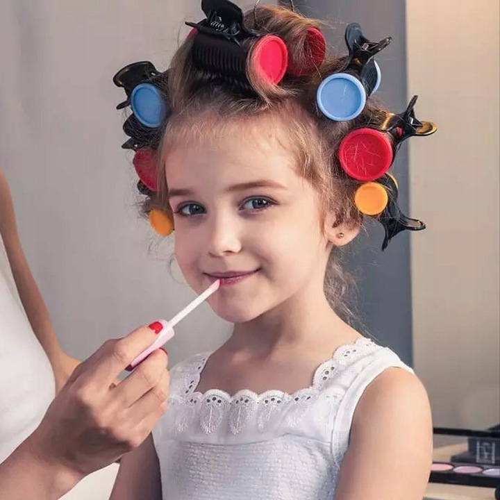 ZESTAW KUFEREK KOSMETYKÓW DO MAKIJAŻU I PAZNOKCI DLA DZIECI PREZENT