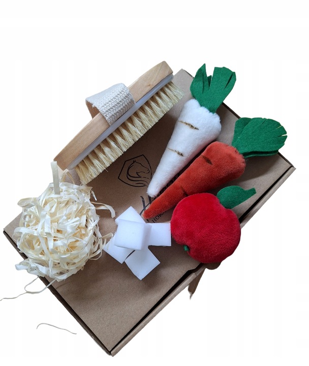 SMACZKI DLA HOBBY HORSE (MARCHEW,PIETRUSZKA,SIANKO, JABŁKO -SZCZOTKA )..