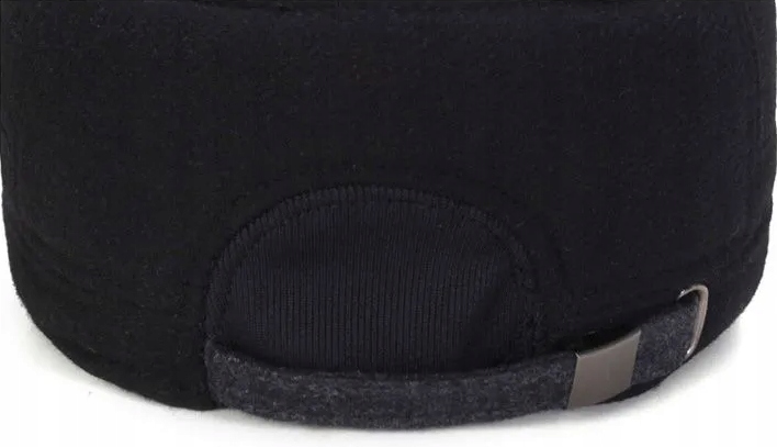 CIEPŁA CZAPKA ZIMOWA Z DASZKIEM NAUSZNIKAMI MĘSKA USZATKA OCIEPLANA PILOTKA