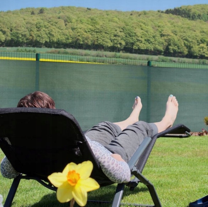 SIATKA CIENIUJĄCA 62% MASKUJĄCA 1,5x10m MATA OSŁONA NA OGRODZENIE PŁOT UV+