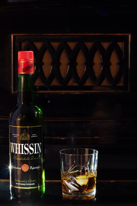 Whissin -napój bezalkoholowy, alternatywa dla alkoholu jak Whisky 6 butelek