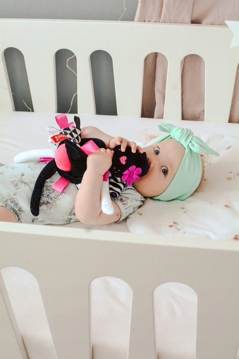 Mom's Care Przytulanka Króliczka 0m+ Hencz Toys