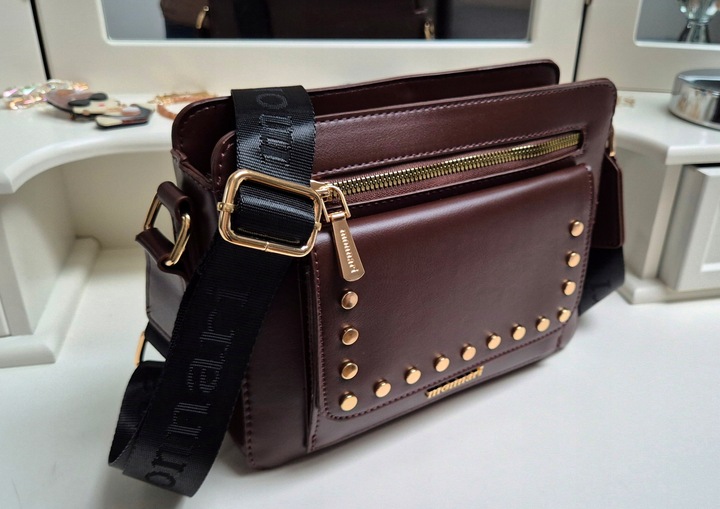 TOREBKA BRĄZOWA LISTONOSZKA MONNARI PASEK LOGO