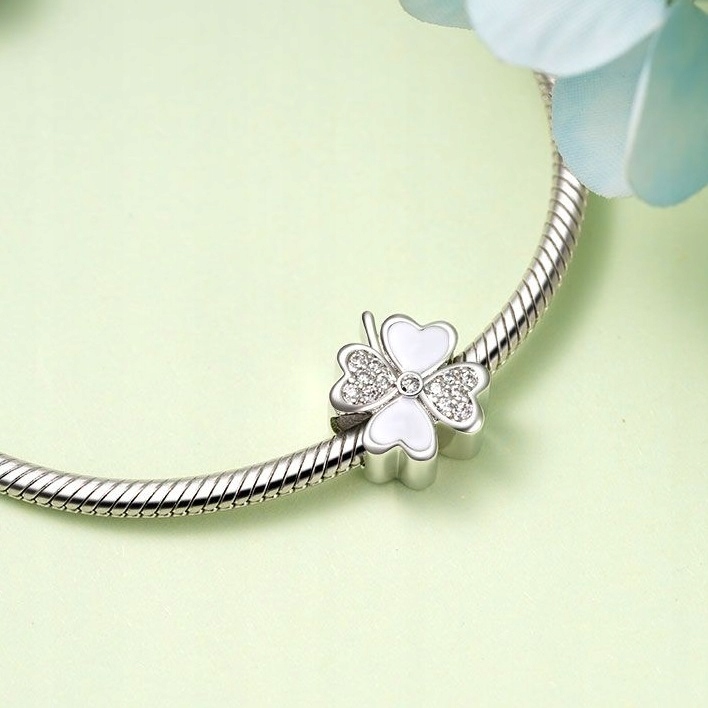 KONICZYNKA szczęście pomyślność srebrny charms S925 +PUDEŁKO Gratis