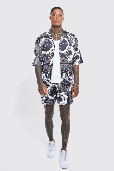 E22R002 KOSZULA CZARNA WZORY BIEL BOOHOOMAN S