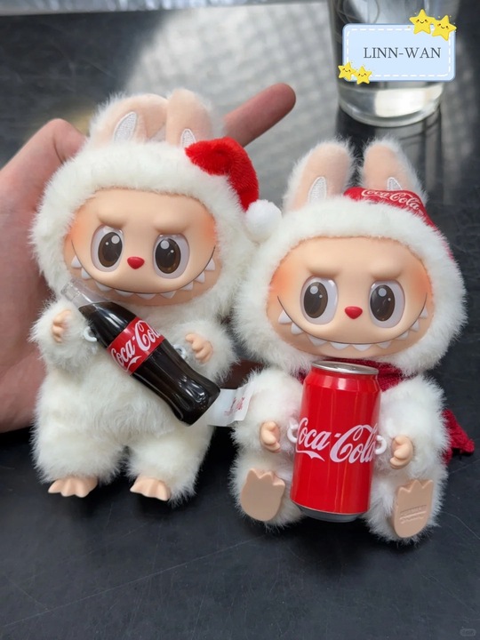 LABUBU COCA-COLA THE MONSTER BRELOK MASKOTKA PLUSZOWA KOLEKCJONERSKA