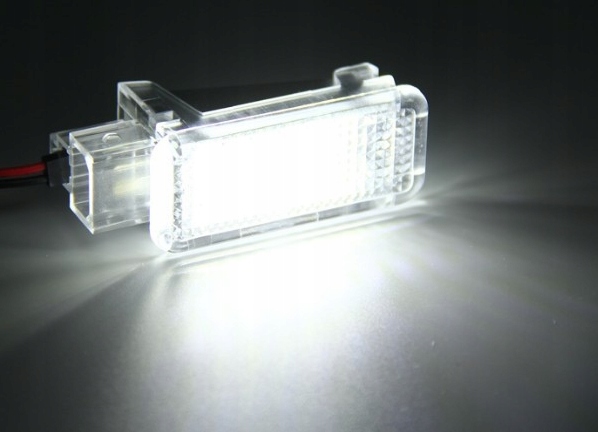 Lampka bagażnika nóg uniwersalne oświetlenie LED AUDI A6 A7 A8 S8