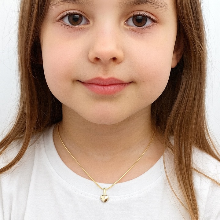 ZŁOTY ŁAŃCUSZEK Z SERDUSZKIEM NASZYJNIK DLA DZIEWCZYNKI, STAL CHIRURGICZNA