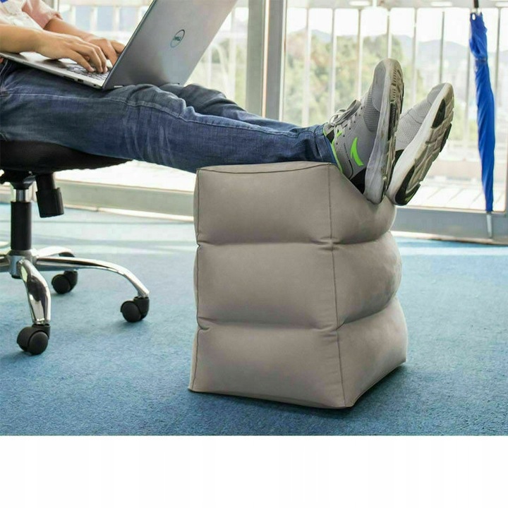 NADMUCHIWANA PODUSZKA PODRÓŻNA POD STOPY DO AUTO