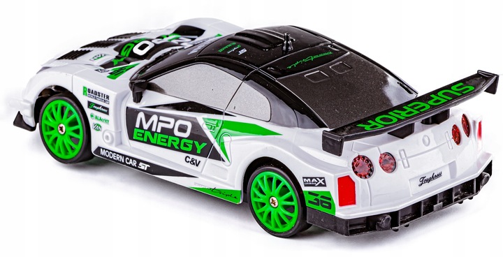 SAMOCHÓD RC DO DRIFTU 4X4 2.4 GHZ AUTO ZDALNIE STEROWANE OPONY DLA DZIECI