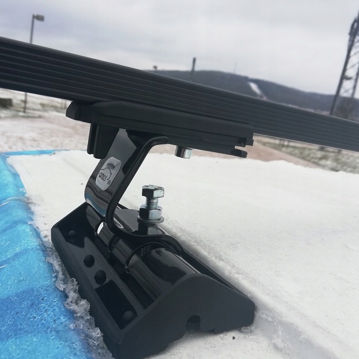 Bagażnik dachowy bazowy belki na dach stal do Hyundai i30 HATCHBACK 2018-