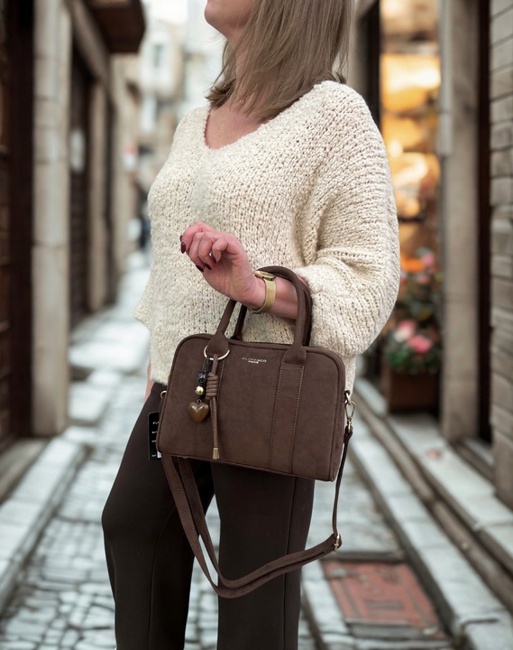 Flora&Co czekoladowa torebka zamszowa listonoszka eco skóra zamsz brąz