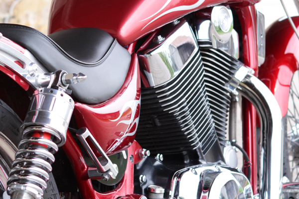 LAKIER DO FELG SREBRNY Z EFEKTEM CHROMU CHROM 0,4L