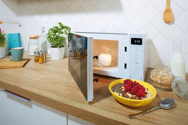 Kuchenka mikrofalowa Gorenje MO20A4W 800W 20L + Czajnik K17PLBW 2200W 1,7l