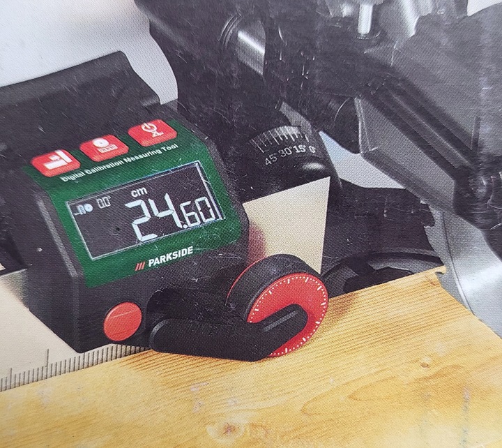 PARKSIDE Cyfrowy przyrząd pomiarowy do pił ukośnych tnących taśmowych PDKM