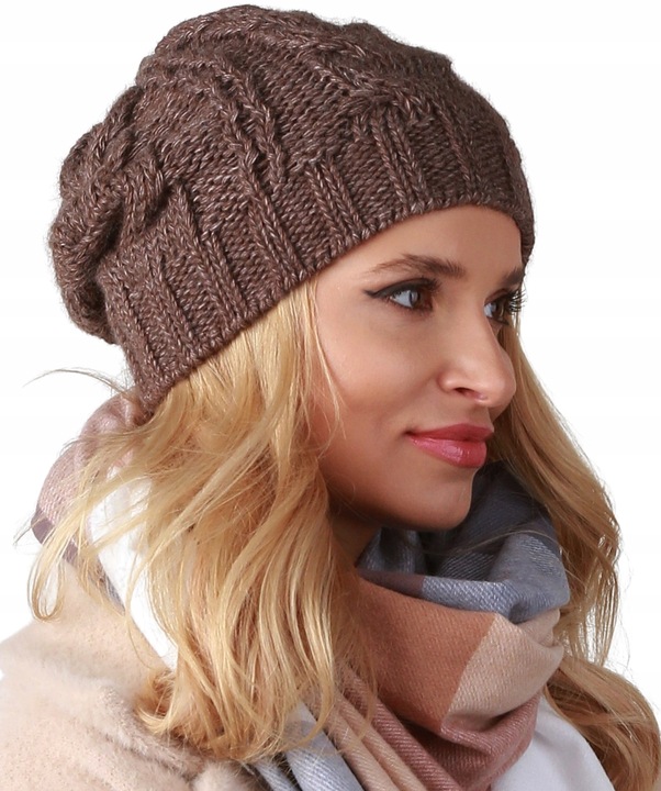 Brązowa czapka damska smerfetka - A4