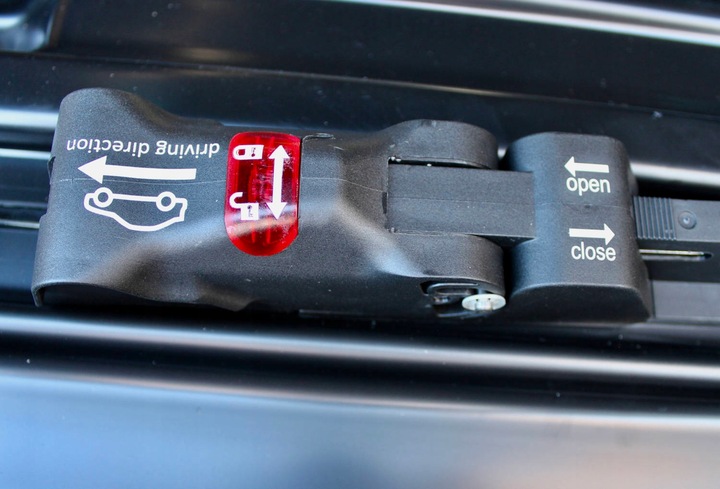 BAGAŻNIK DACHOWY BOX BOKS KUFER HAKR ETERNAL 600 Litrów CZARNY POŁYSK