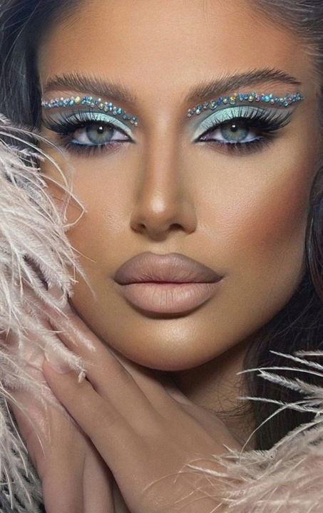 KRYSZTAŁKI NAKLEJKI DIAMENCIKI TWARZ OCZY