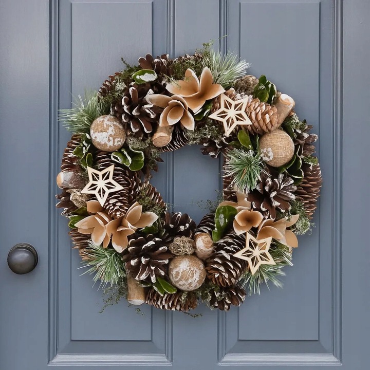 Wianek świąteczny na drzwi stroik wieniec Altom Design szyszki 30 cm