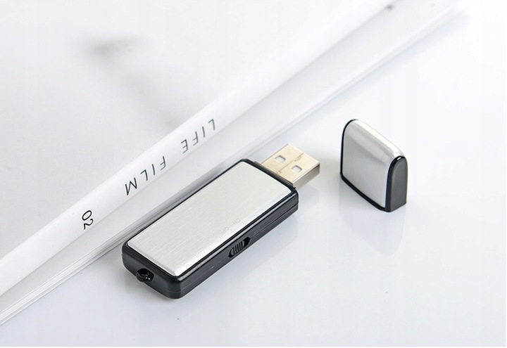 Mini dyktafon szpiegowski detekcja głosu pendrive 8GB USB