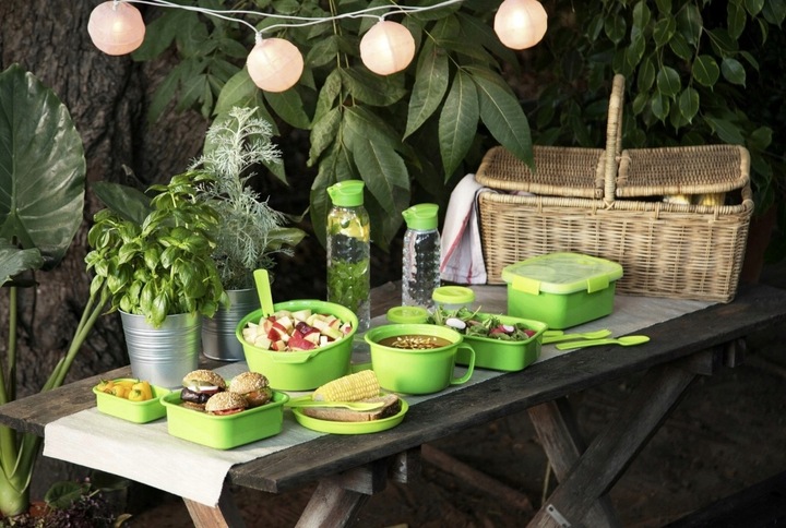 Butelka plastikowa Curver 750 bezbarwna na napoje z bidonem duża pojemność