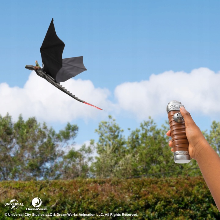 JAK WYTRESOWAĆ SMOKA INTERAKTYWNA LATAJĄCA FIGURKA SZCZERBATEK RC