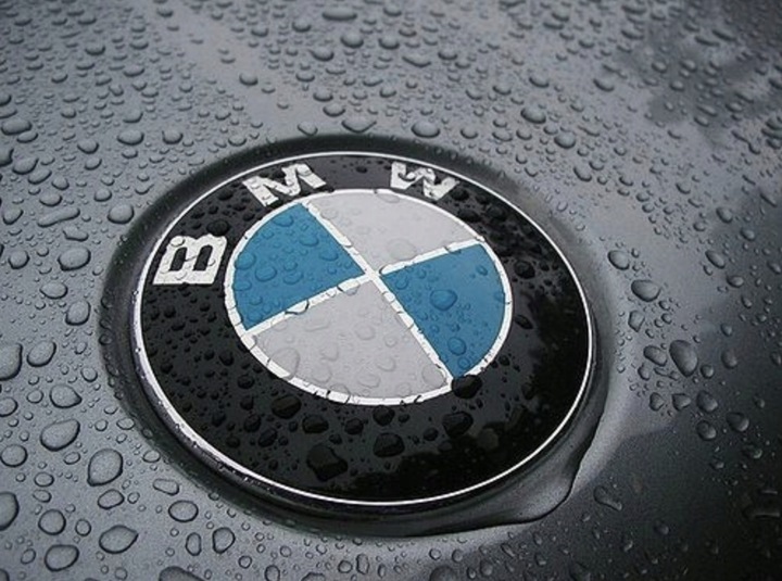 BMW ZNACZEK LOGO ZAMIENNIK PRZÓD TYŁ KOMPLET 82mm74mm E46 E60 E90 F10 F30X5
