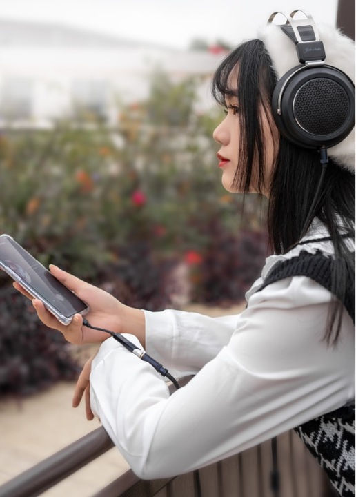 FiiO KA11 lt black FIIO MOBILNY DAC + WZMACNIACZ SŁUCHAWKOWY - LIGHTNING