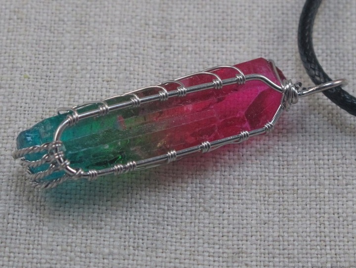 WISIOREK kamień KWARC TĘCZOWY drzewo ŻYCIA [W301]