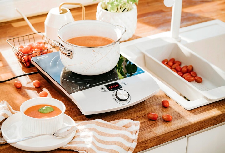 KUCHENKA INDUKCYJNA JEDNOPALNIKOWA PŁYTA GRZEWCZA SZKLANA 2000W TIMER LCD