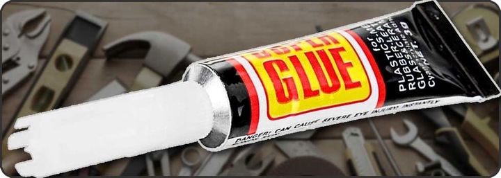 Płukanka na zapieczone pierścienie XADO Anticarbon, czyści rowki i uwalnia