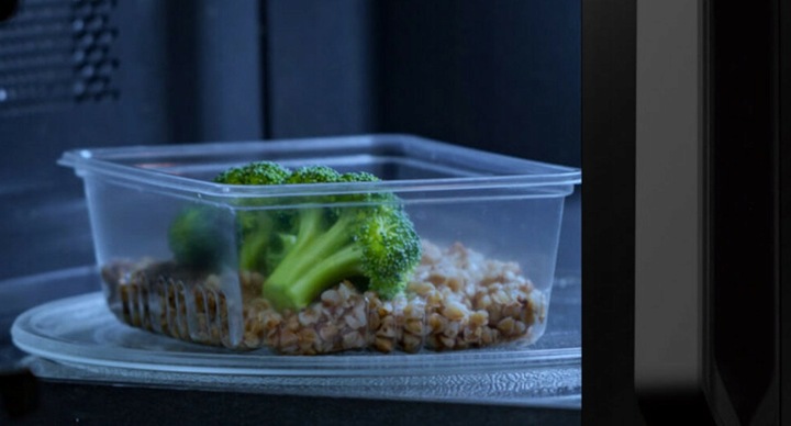 Kuchenka mikrofalowa wolnostojąca MIKROFALA 700W