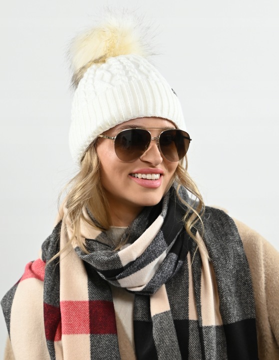 Czapka Damska Z Pomponem Zimowa kremowa Ciepła czapka z polarem PL - ECRU