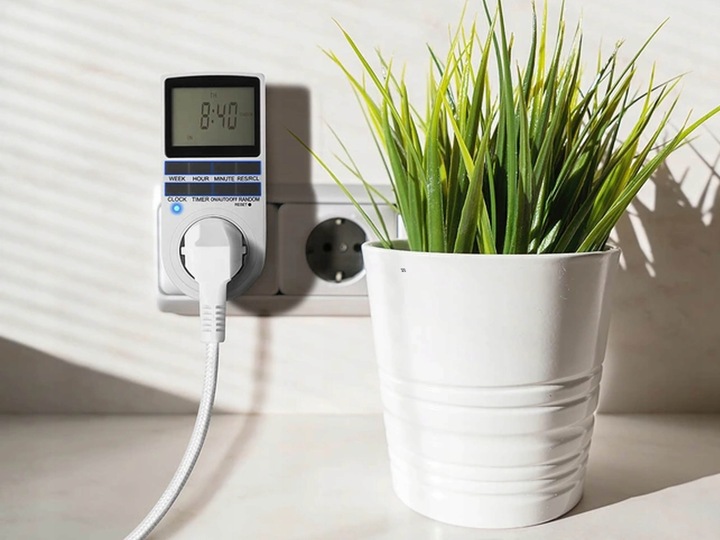 PROGRAMATOR CZASOWY WŁĄCZNIK WYŁĄCZNIK TIMER LCD