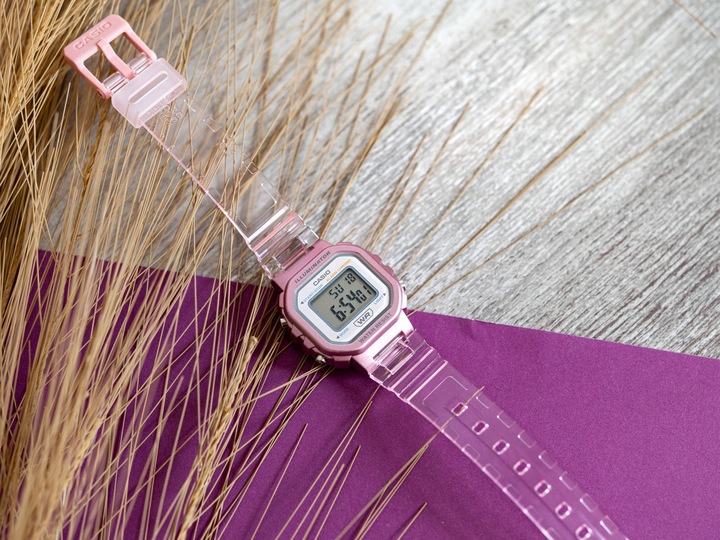 DAMSKI ZEGAREK CASIO LA-20WHS-4AEF VINTAGE DZIECKO