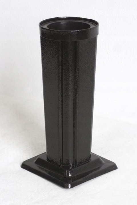 wazon czarny czworokątny nagrobkowy